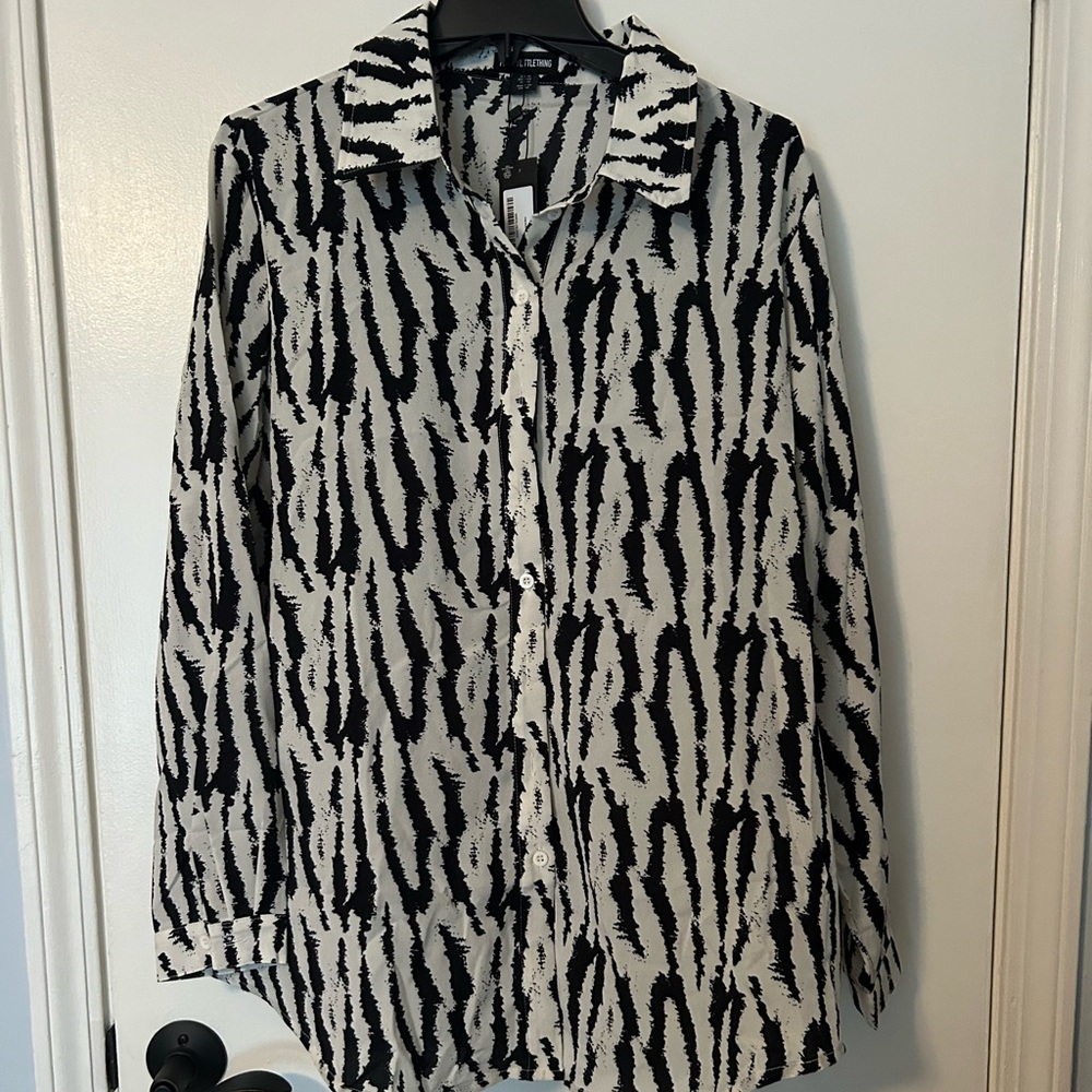 PrettyLittleThing Monochrome Animal Print Shirt